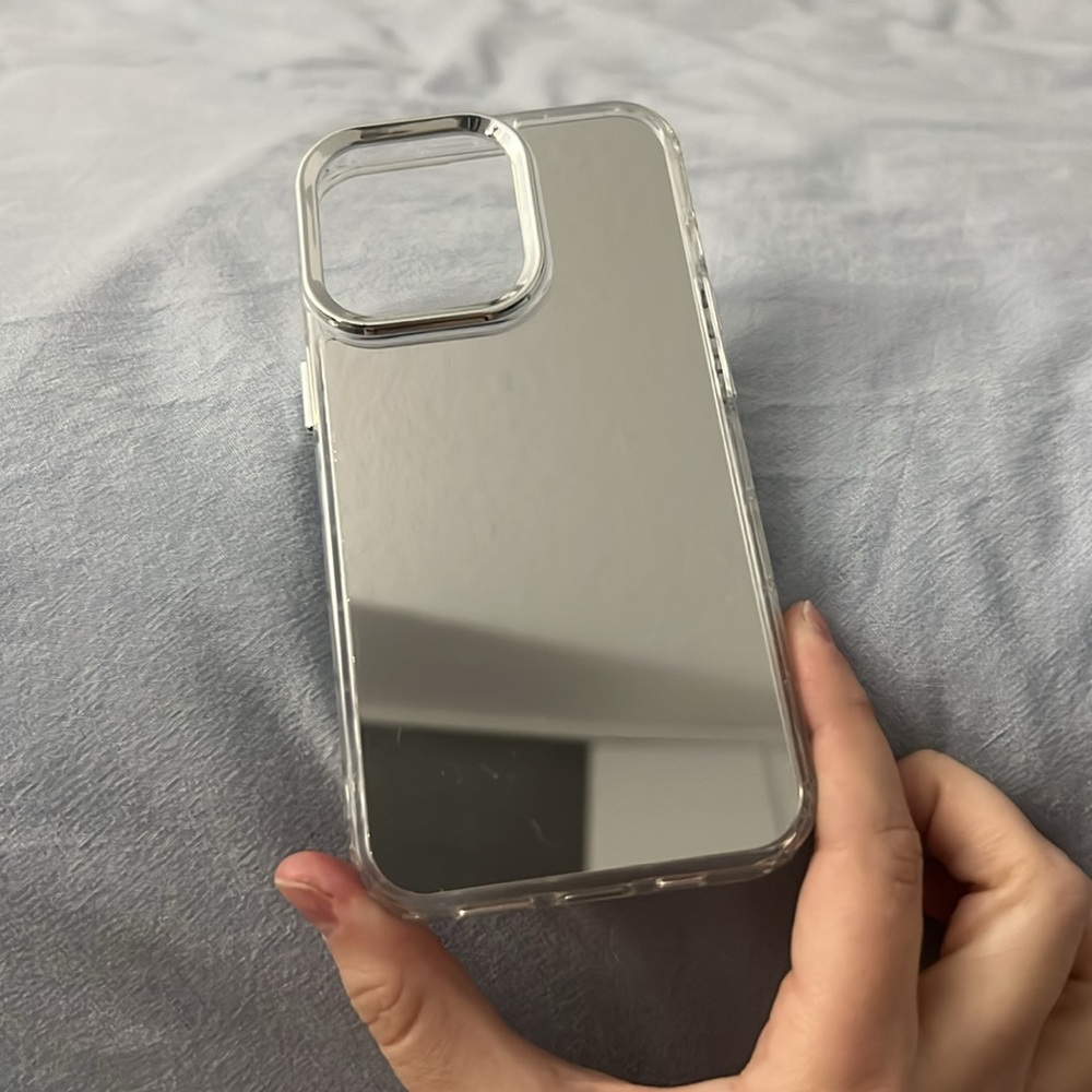 iPhone 13 Pro Case bundle - Picture 5 of 5
